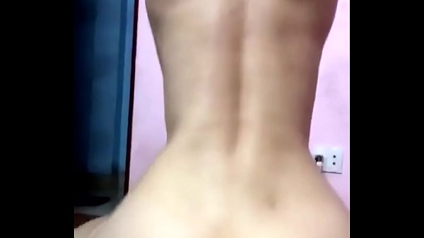 Dập phành phạch em mông to dáng ngon