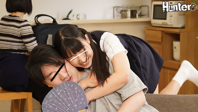 Cháu gái mới lớn gạ địt chú ruột