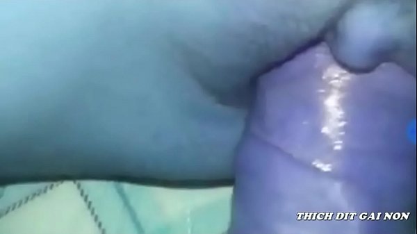 Địt vợ lên đỉnh mà anh vẫn nứng chưa ra