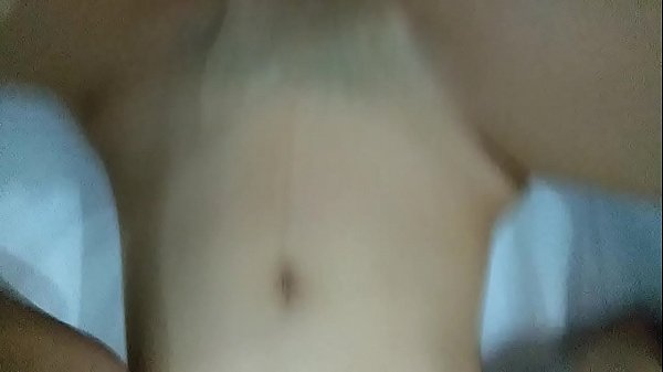 Địt lút cán lồn bạn gái bím khít cực nứng