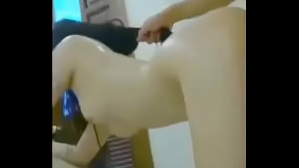 Địt toét lồn cháu gái hư hỏng mông to đẹp