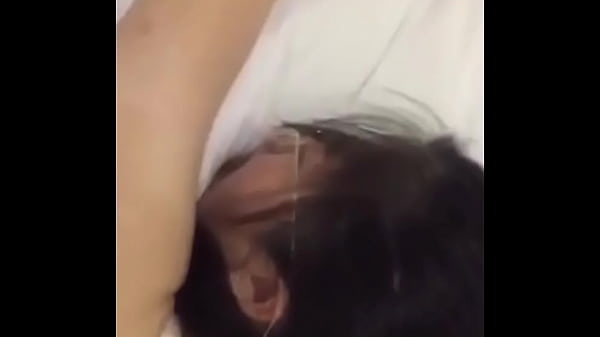 Doggy gái xinh mông to nứng vãi cặc