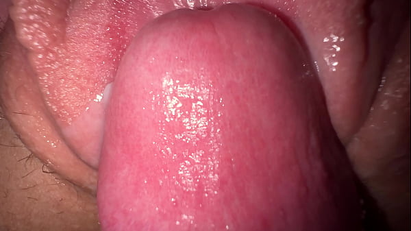 Loạn luân đụ toét lồn em gái kế lồn hồng