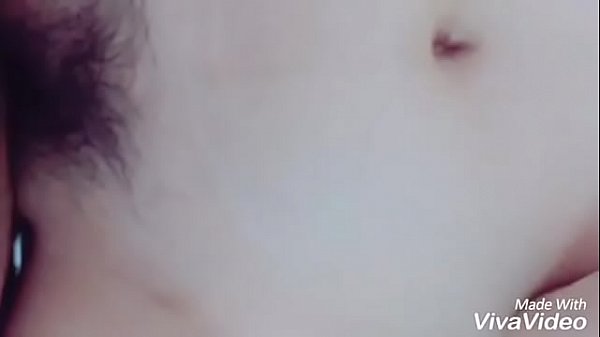 Chịch em nữ sinh lồn hồng thích cặc to dài