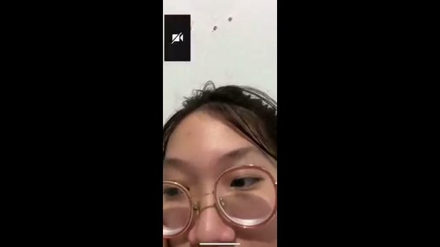 Chat sex zalo với em đeo kính dâm vãi